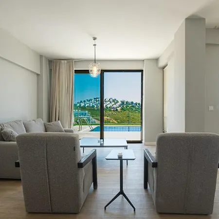 Zuma Private Pool & Vilă